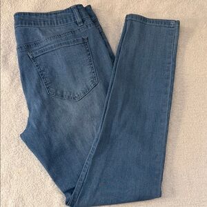 d. jeans Light Wash Mid Rise Skinny Stretch Jeggings 9.5” rise 28” inseam